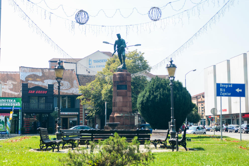 PRIRODA SE VRATILA U PUNOM SJAJU ZBOG KORONE: Svi se smeju ovom poređenju Evrope i jednog srpskog grada! (FOTO)