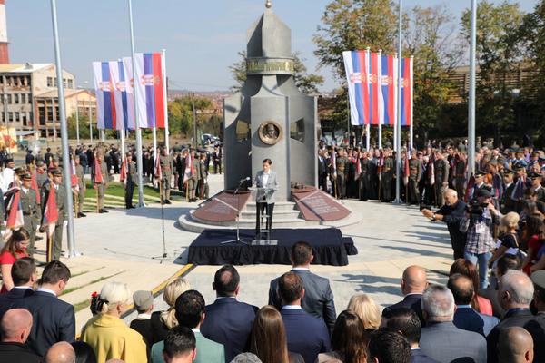 SVAKI SRBIN BIĆE PONOSAN NA OVAJ SPOMENIK! Konačno se država setila svojih HEROJA (FOTO)