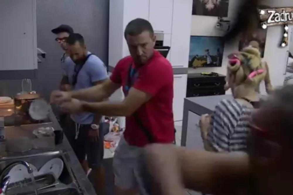 NOVA DISKVALIFIKACIJA U ZADRUZI?! Gađao ga je tanjirom punim tunjevine! Kako će produkcija reagovati? (VIDEO)