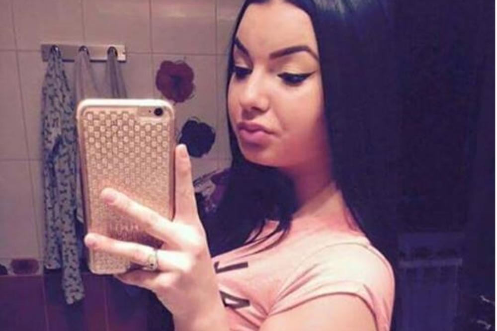 BOSANKA OBJAVILA FOTOGRAFIJU uz RASTINE STIHOVE: Izazvala je HAOS na FEJSU, MAJKA je IZNEVEROVALA