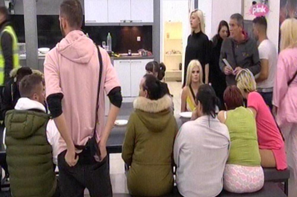 VANREDNO PISMO! Zbog Miljane, Veliki Šef se obratio ZADRUGARIMA! (VIDEO)