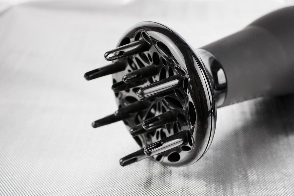 GODINAMA NIJE MOGLA DA IZLEČI GLJIVICE NA STOPALIMA: Sve se promenilo kada je otkrila TRIK sa FENOM ZA KOSU!