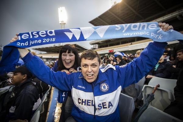 SAMO ON I NIKO DRUGI: Navijači Čelsija jasno poručili upravi da im u januaru po svaku cenu dovede Srbina!