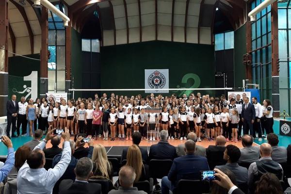 PARTIZAN I ODBOJKAŠKA SRBIJA DOBILI SVOJU HALU: Momci i devojke su nam među 4 na svetu, a trenirali su na parketu!