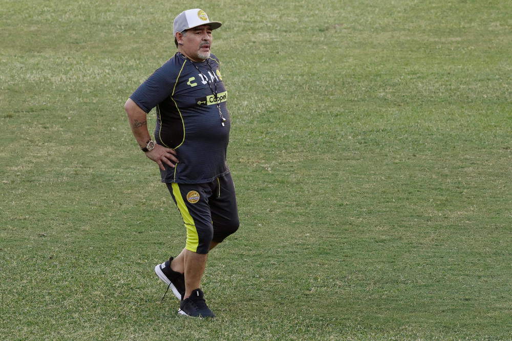 E TAKO JE POSTAO NAJVEĆI: Nije sve samo talenat i znanje, pojavio se snimak žestokog treninga Maradone u teretani!