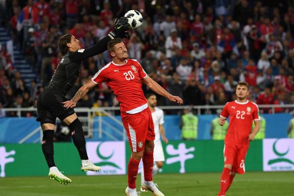 NIJE ITALIJA, A NIJE NI ŠPANIJA: Lacio dobija 100.000.000 evra za Sergeja!