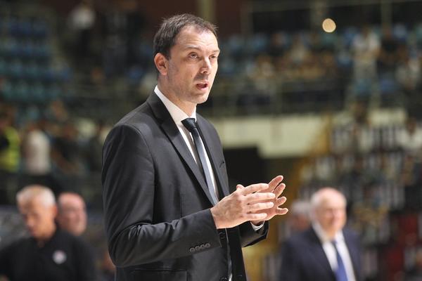 JANKOVIĆ JE ONO ŠTO NAM TREBA: Čanak čestitao Asvelu na pobedi i okrenuo se sledećim naporima!