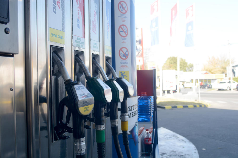 MASOVNE KRAĐE U BEOGRADU: Smislili taktiku za krađu i ukrali na stotine hiljada dinara (VIDEO)