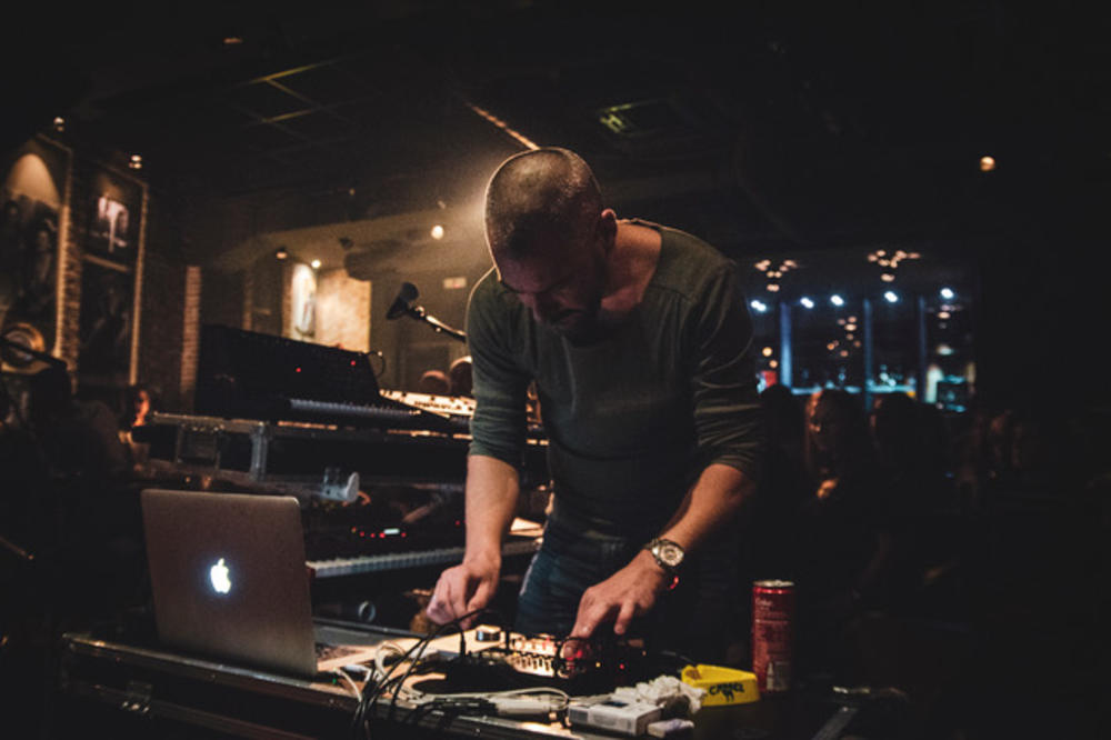 Vasil Hadžimanov nastupa kao specijalni gost na flamenko koncertima kubanske trupe Ecos Company 