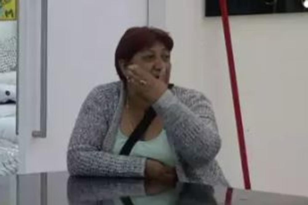 UUU BIĆE BELAJA! SA OVIM DRVETOM ĆU DA UBIJEM NEKOGA: Rada Vasić počela da URLA i PRETI po ZADRUZI! (VIDEO)