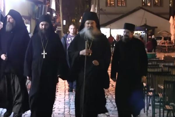 PRVI HILANDARSKI IGUMAN U PRIZRENU: Arhimandrit Metodije posetio prizrensku Bogosloviju! (VIDEO)