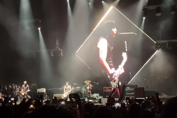 DEJV GROL O PONOVNOM OKUPLJANJU NIRVANE: Duhovno i emotivno iskustvo (VIDEO)