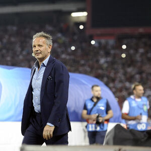 Delije na 57. rođendan legendarnog Siniše Mihajlovića napravile majicu u njegovu čast (Video)