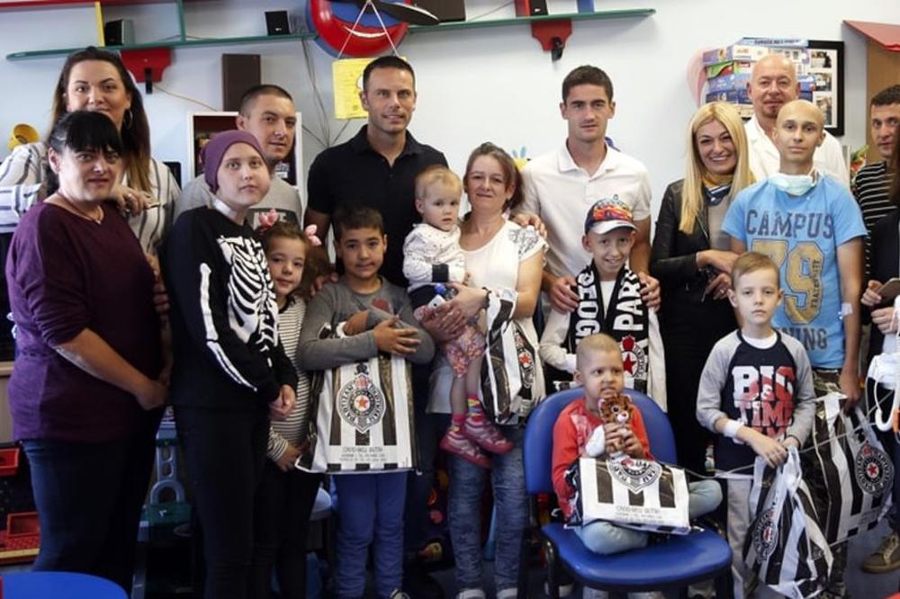 SJAJAN GEST PARTIZANOVACA: Sale Ilić poveo saigrače u posetu dečjem odeljenju za onkologiju!