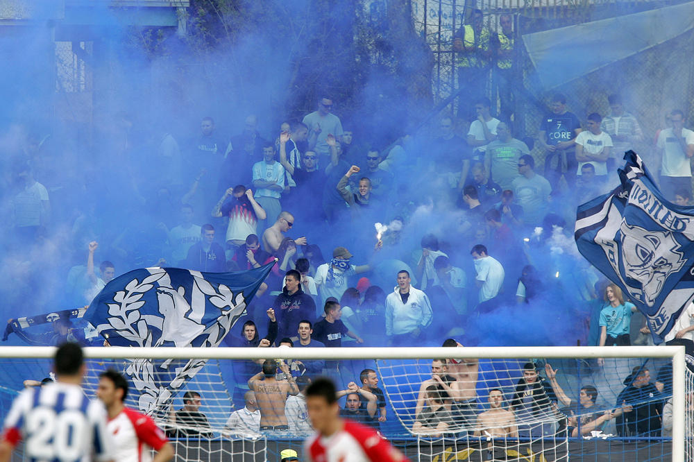 HAOS NA KARABURMI: Vođa navijača OFK Beograda napao igrača zbog duksa Delija!