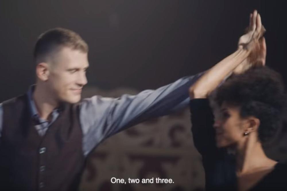 'ODI, MALA, DA TE NEDA ZAVRTI: Nedović uhvatio za ruku lepoticu, pa pokazao kako se to radi na plesnom podijumu!