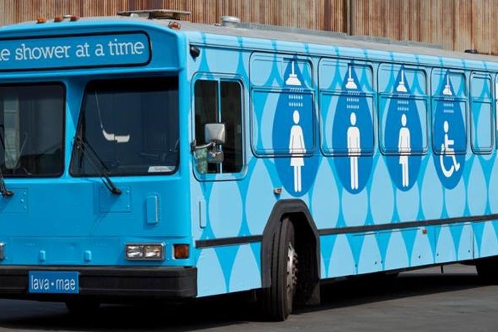 BEOGRAD DOBIJA NAJBOLJI BUS NA SVETU! U njemu će beskućnici moći da se ŠIŠAJU, KUPAJU, a čeka ih VELIKO IZNENAĐENJE