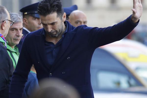 ĐANLUIĐI BUFON ŠOKIRAO FUDBALSKI SVET: Pušio sam travu, imao sam napade panike!