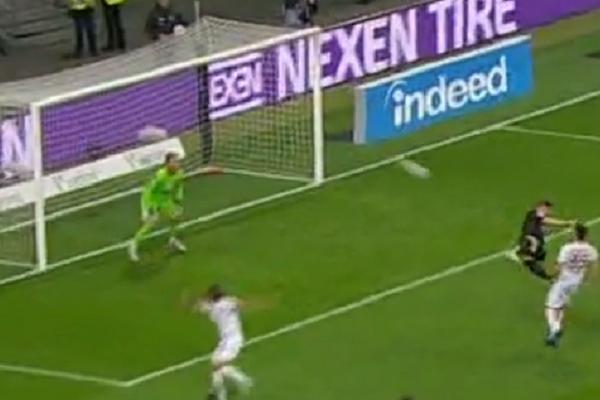 LUKA JOVIĆ JE NEZAUSTAVLJIV: Dva komada za poluvreme, a od jednog zastaje dah!