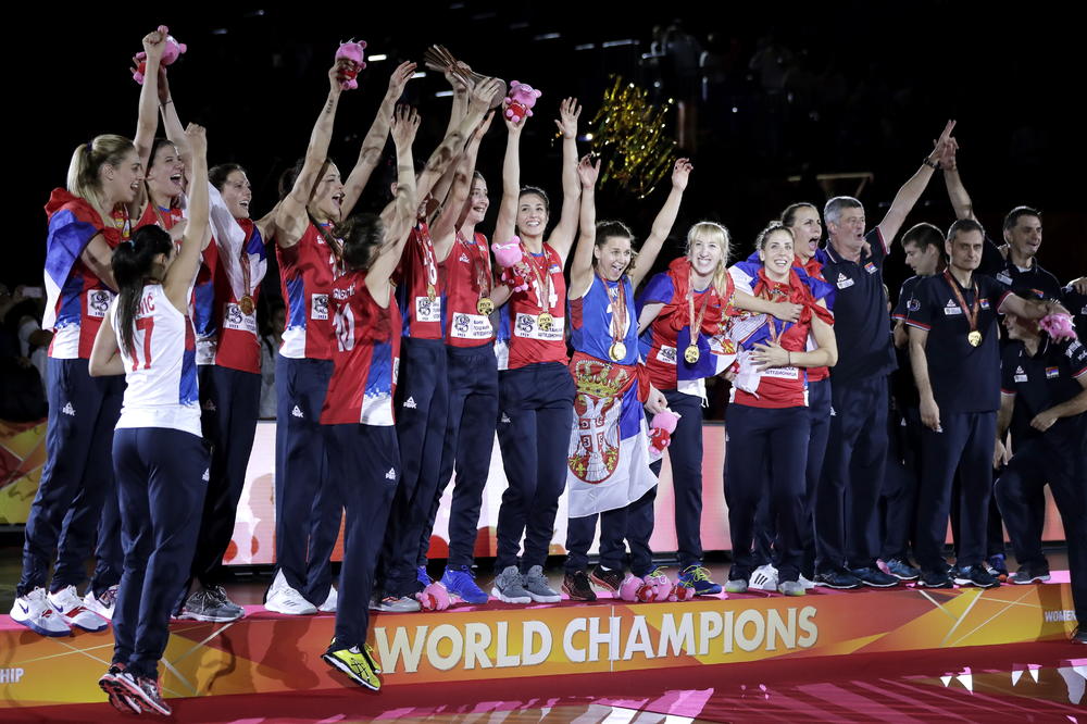 GOTOVO JE! SRBIJA JE PRVAK SVETA! Odbojkašice slomile Italiju u dramatičnom finalu i osvojile istorijsko zlato!