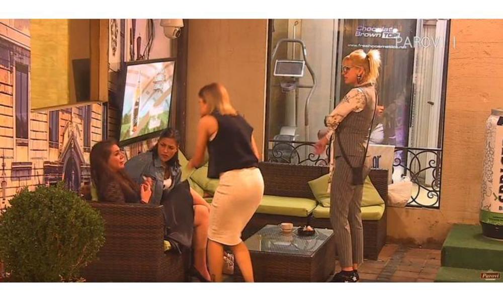 Ukućanke joj pomagale