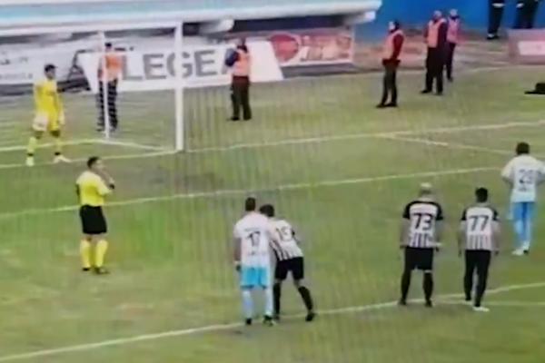 DETALJ KOJI NIKO NIJE PRIMETIO: Nije Stojković odbranio penal, već Grobari iza gola Partizana!