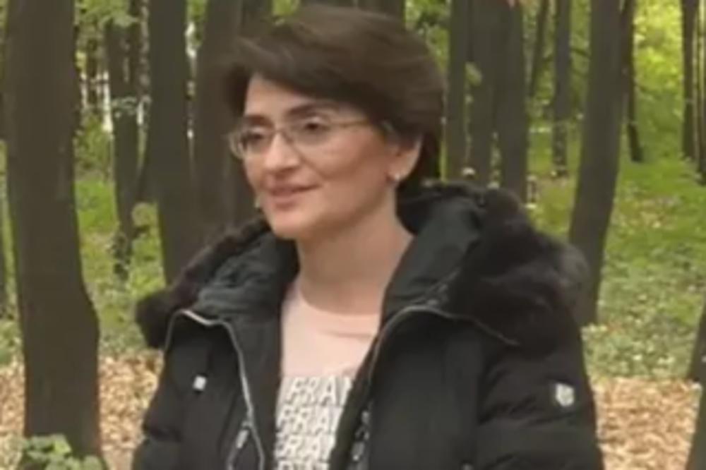 NE GARANTUJE DA NEĆE PREVARITI DEVOJKU: Aleksina majka govorila o SINU i njegovom učešću u RIJALITIJU! (FOTO)