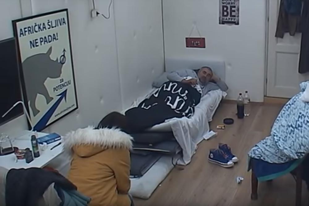 MIKI SPOPAO REBEKU, ALI ONA SE NE PREDAJE: Neću spavati sa tobom! (VIDEO)