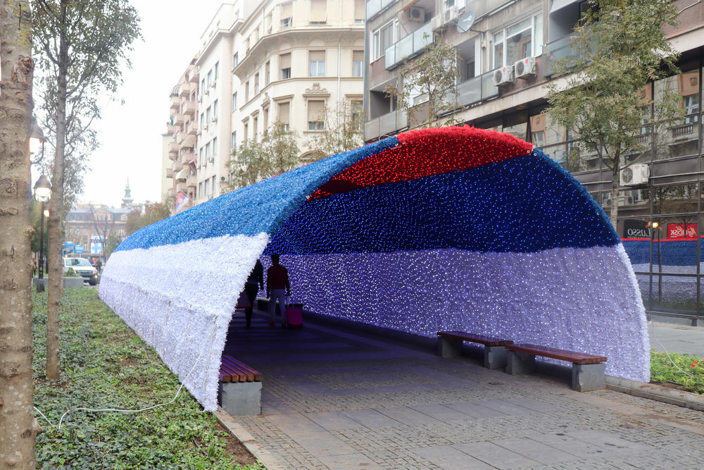 Ukoliko prođeš kroz ovaj tunel i zamisliš želju, ta želja će ti se i ostvariti 