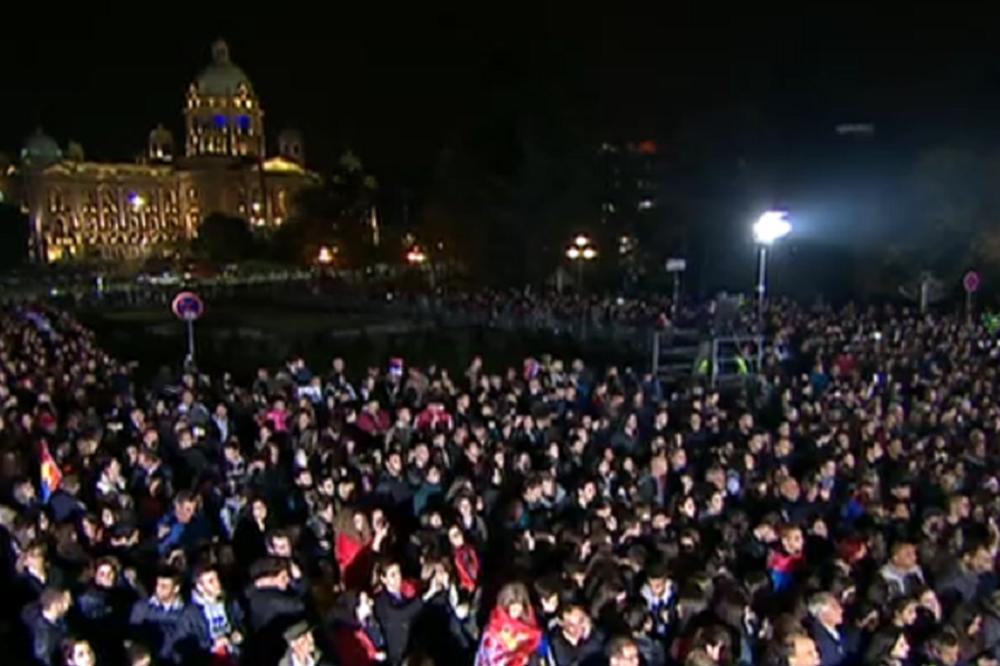 SRBIJA DOČEKALA ŠAMPIONKE: Zlatne odbojkašice se popele na balkon i najavile pohod na Tokio!