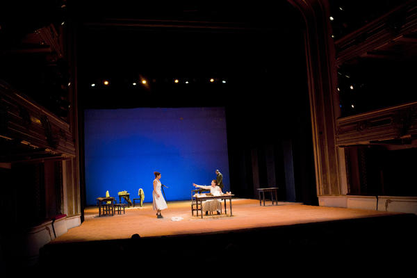 Preko 500 ljudi podržalo zaposlene u Narodnom pozorištu koji su se oglasili protiv Hubačeve smene