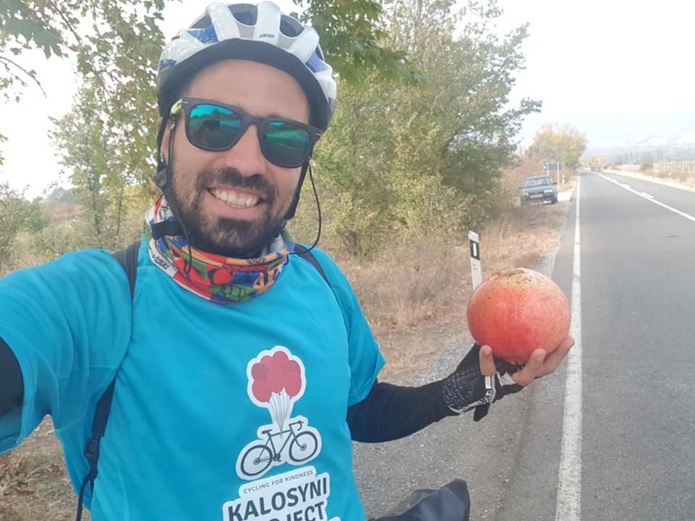 Grk je oduševljen našim voćem  