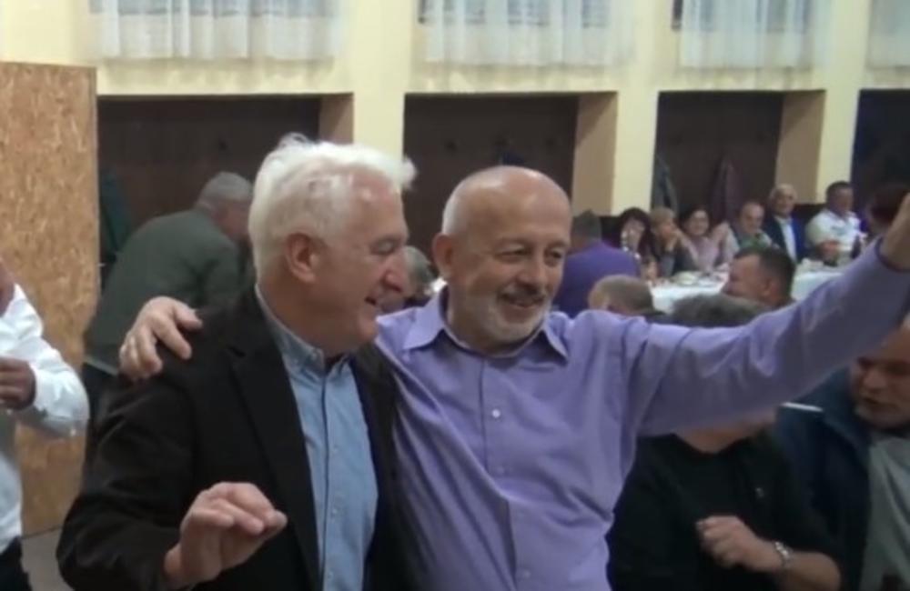 Prota Milorad Cicović (65) se veseli uz trubače        