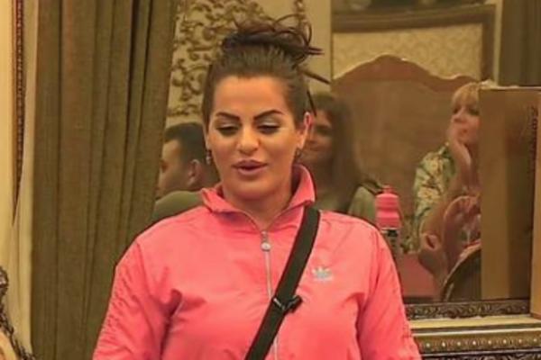 Dina Galorina PRIČALA o svom SEKSUALNOM ISKUSTVU pa nasmejala publiku do SUZA! (FOTO)