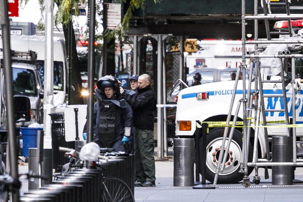 NAPADI NA TRAMPOVE KRITIČARE: Demokrate i Si-En-En na meti terorista, ali nisu bili jedini!