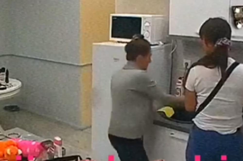 DOK JOJ DETE PLAČE, ONA SE SVAĐA SA DADILJOM: Miljana napala ženu jer joj dete GLADNO! (VIDEO)