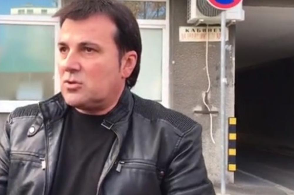 ČEKAM DA ME POZOVE I PITA ĆALE KAKO SI, KAKO MAJKA: U SUZAMA ispred bolnice moli se za Darka Lazića