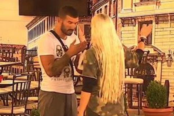 KRAH VELIKE LJUBAVI? Neviđena svađa Lakića i Coke! Ovo mu neće OPROSTITI!