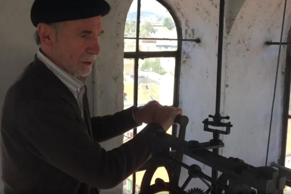 SAKRIVEN JE TRIDESET METARA IZNAD ZEMLJE I PRAVI JE GOSPODAR VREMENA! Mensur je važan za sve nas, a to i ne znamo