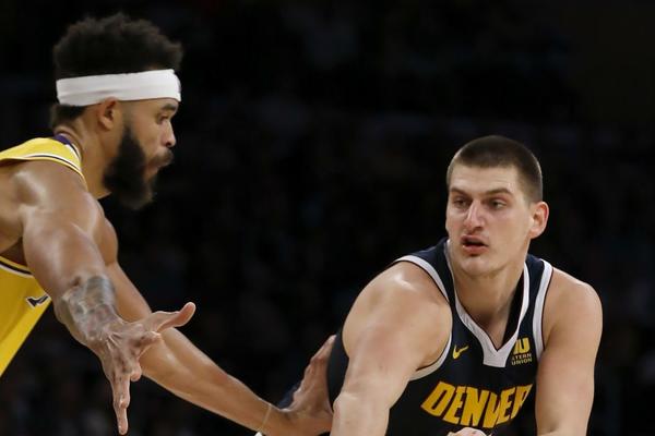 PRVI PORAZ DENVERA U SEZONI: Fantastični Jokić se kidao sa Lebronom uz 4. uzastopni dabl-dabl!