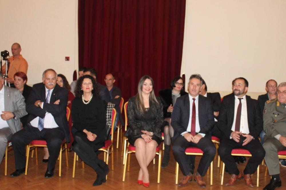 GRAD ZA PRIMER: Obeležen  jedan vek postojanja Doma učenika Vranje (FOTO)