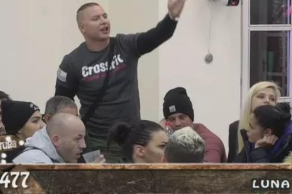 ON JE SEBIČAN I NEZREO! Brendon SUMNJA u Aleksine SPOSOBNOSTI! (FOTO)