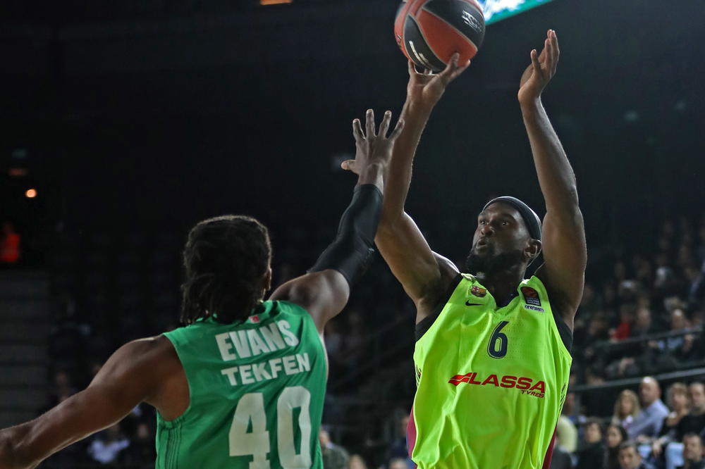 ŽALGIRISOV TRZAJ U POSLEDNJIM SEKUDAMA ZA ŠOK U ATINI I PORAZ ZELENIH: Pešićeva Barsa se zahuktala!