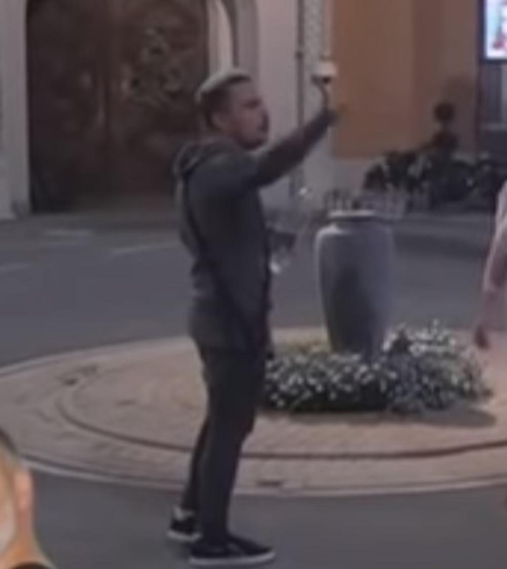 Da li Bane priča istinu?  