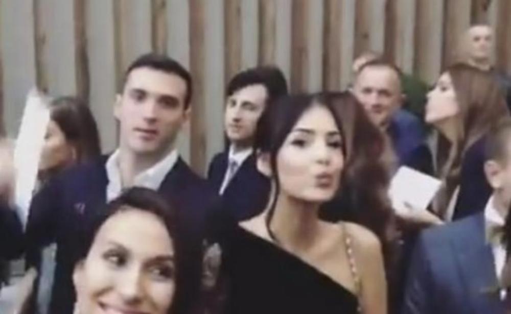 Anastasija Ražnatović sa dečkom  