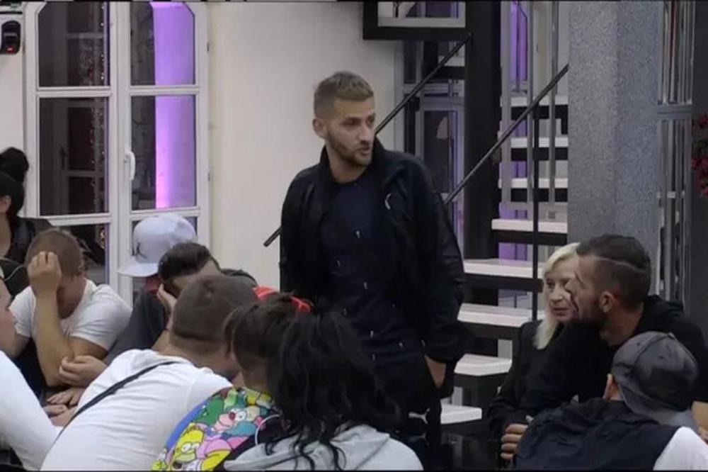 SAVO PEROVIĆ SPAVA S MUŠKARCIMA I ZA TO UZIMA NOVAC?! Isplivali šokantni detalji o učesniku Zadruge!