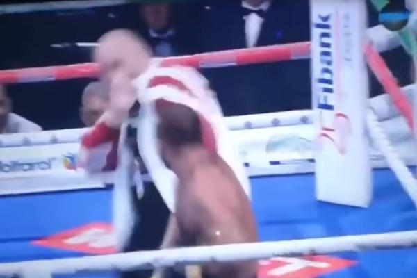 ČOVEK JE SRAMOTA ZA SPORT: Bokser izgubio borbu, pa nokautirao sopstvenog trenera! Tukao ga je pred svima u ringu!