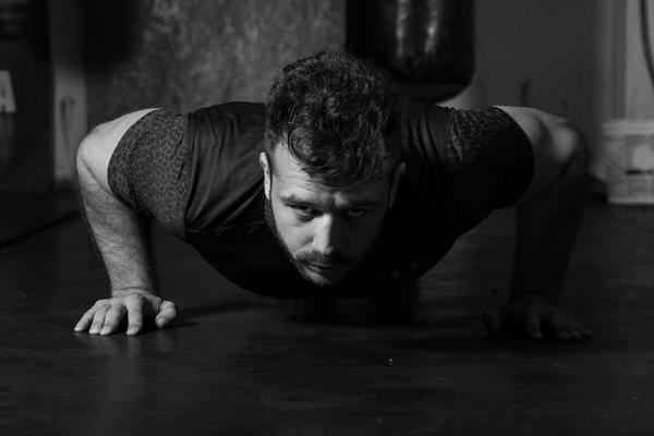 SVI ĆE PRIMETITI PROMENU U REKORDNOM ROKU: Savetima trenera Miljana Ćirkovića, postanite FITNES GROMADA (FOTO)