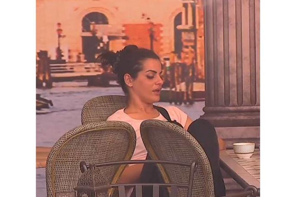 DINA NAKON UVREDA BIVŠEG MOMKA: Tako priča o ženi koja ga je mnogo volela!