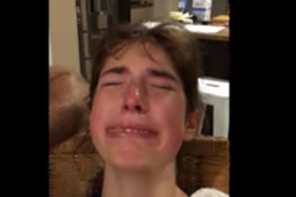 RODITELJI SU MI GURALI LEVAK U GRLO KAKO BIH NEŠTO POJELA! Bila je opsednuta ZDRAVOM HRANOM, pa je doživela UŽAS!